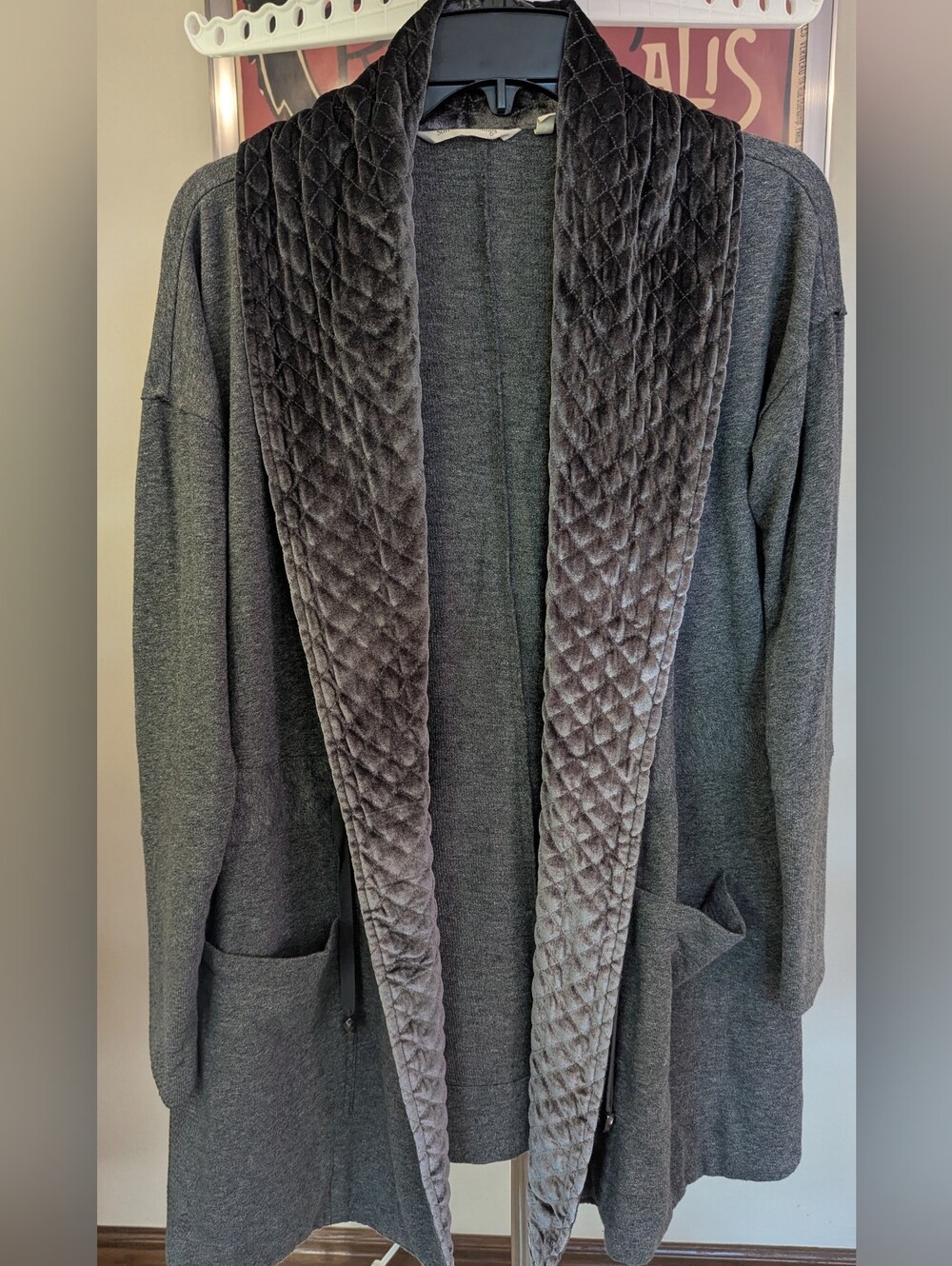 $35 Soft Surroundings Size S Lilas Charcoal Gray Quilted Velvet Trim Cardigan